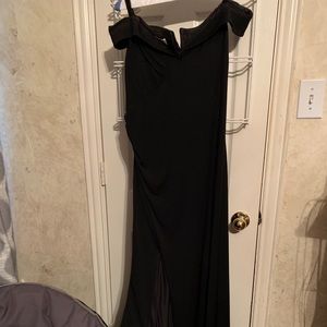 JJ’s house off shoulder long dress